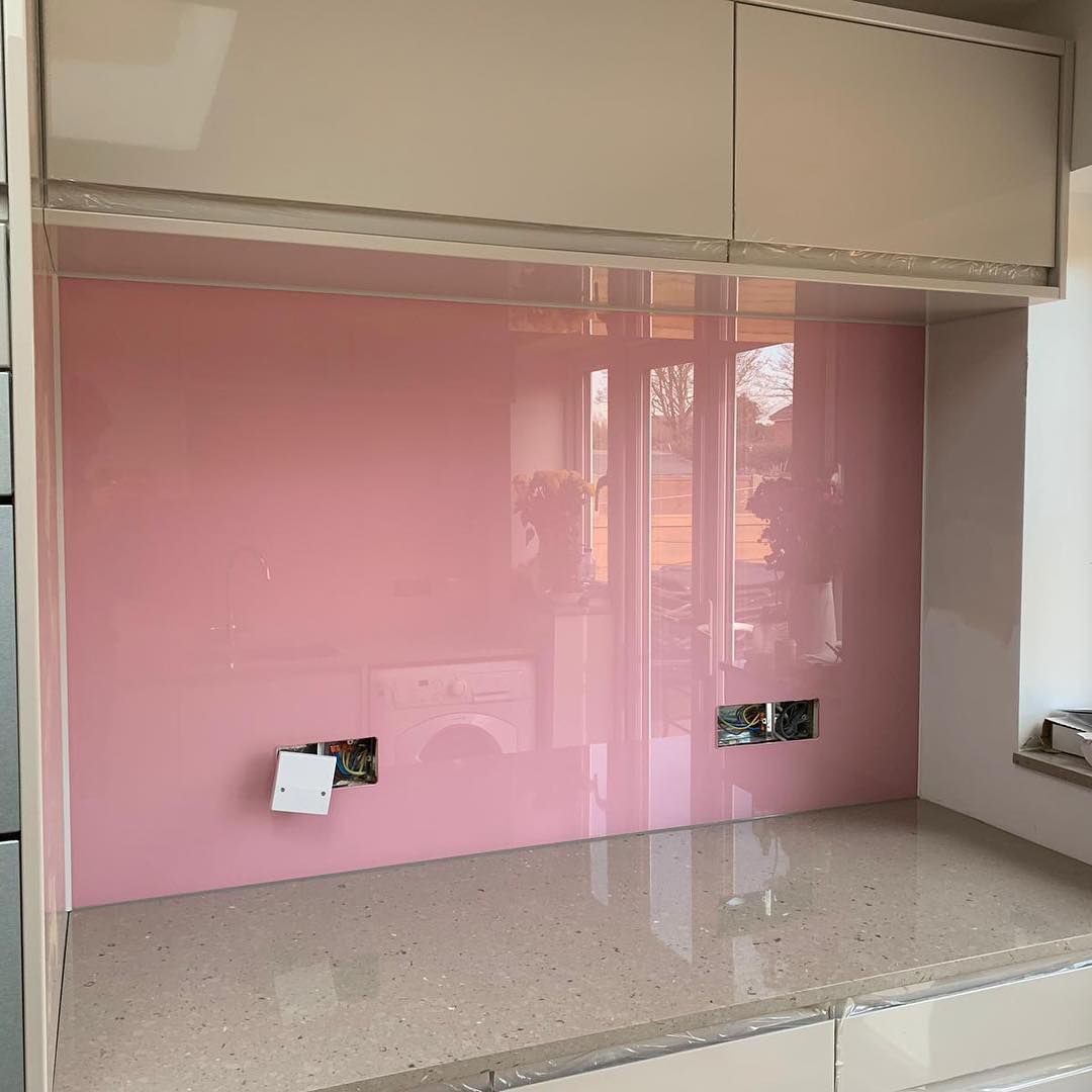 Однотонные скинали. Розовый цвет по каталогу NCS