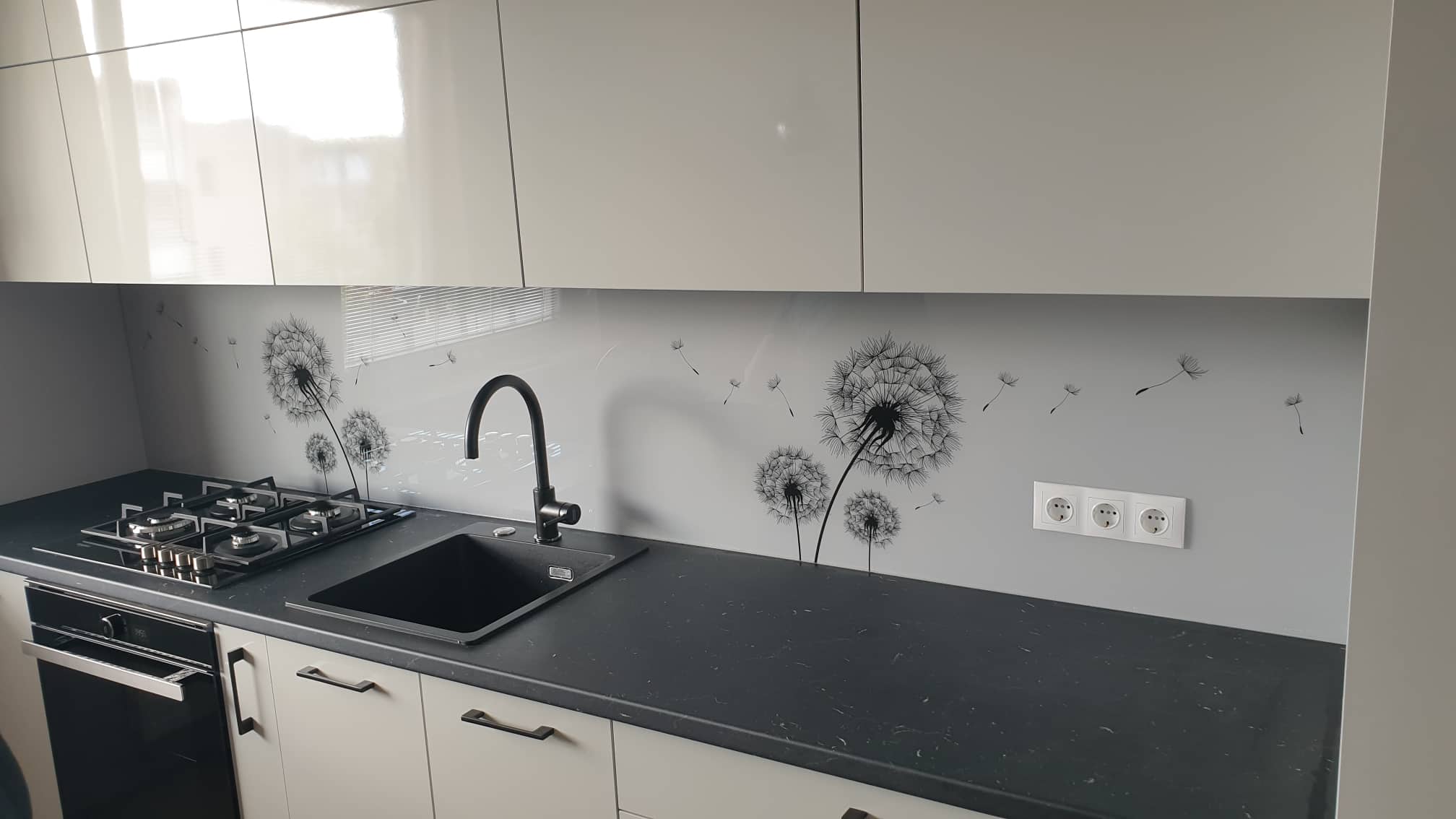 Скинали с УФ печатью. Цветы.