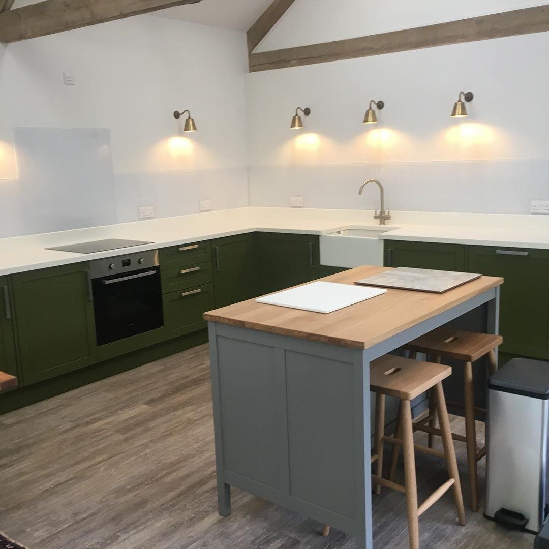 Однотонные скинали. Белый цвет по каталогу RAL.