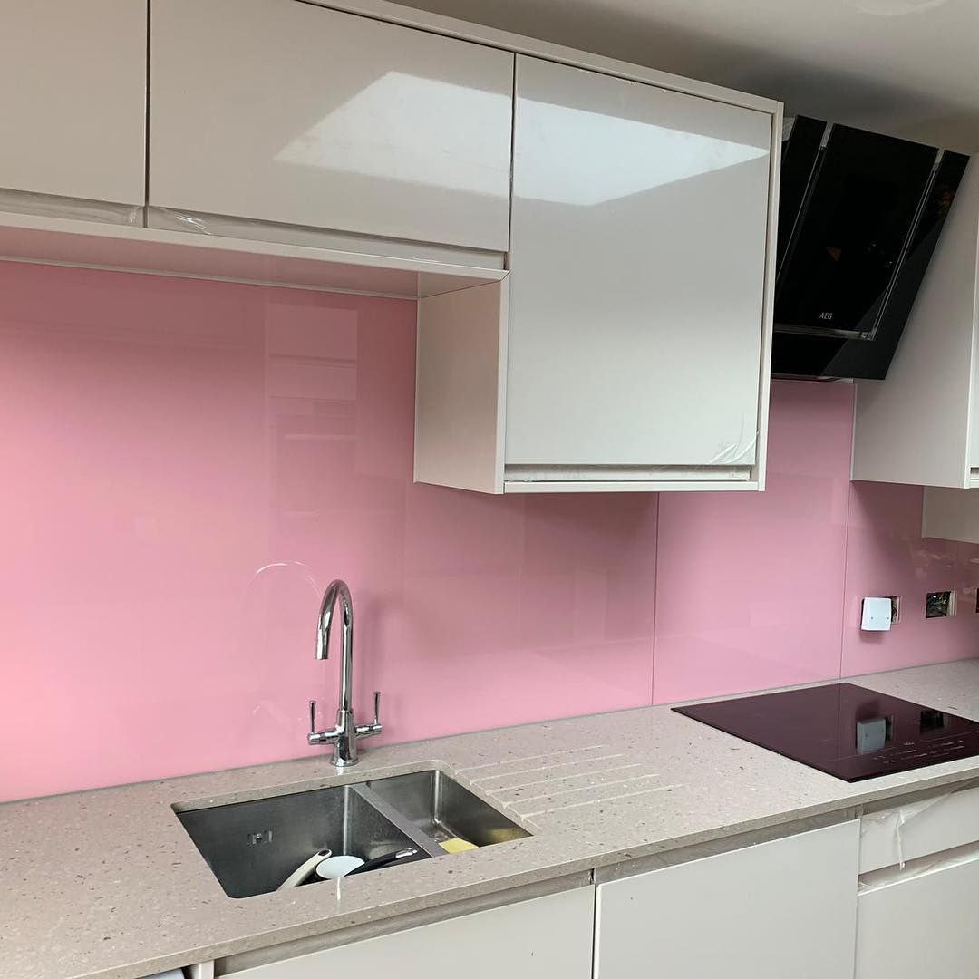 Однотонные скинали. Розовый цвет по каталогу NCS