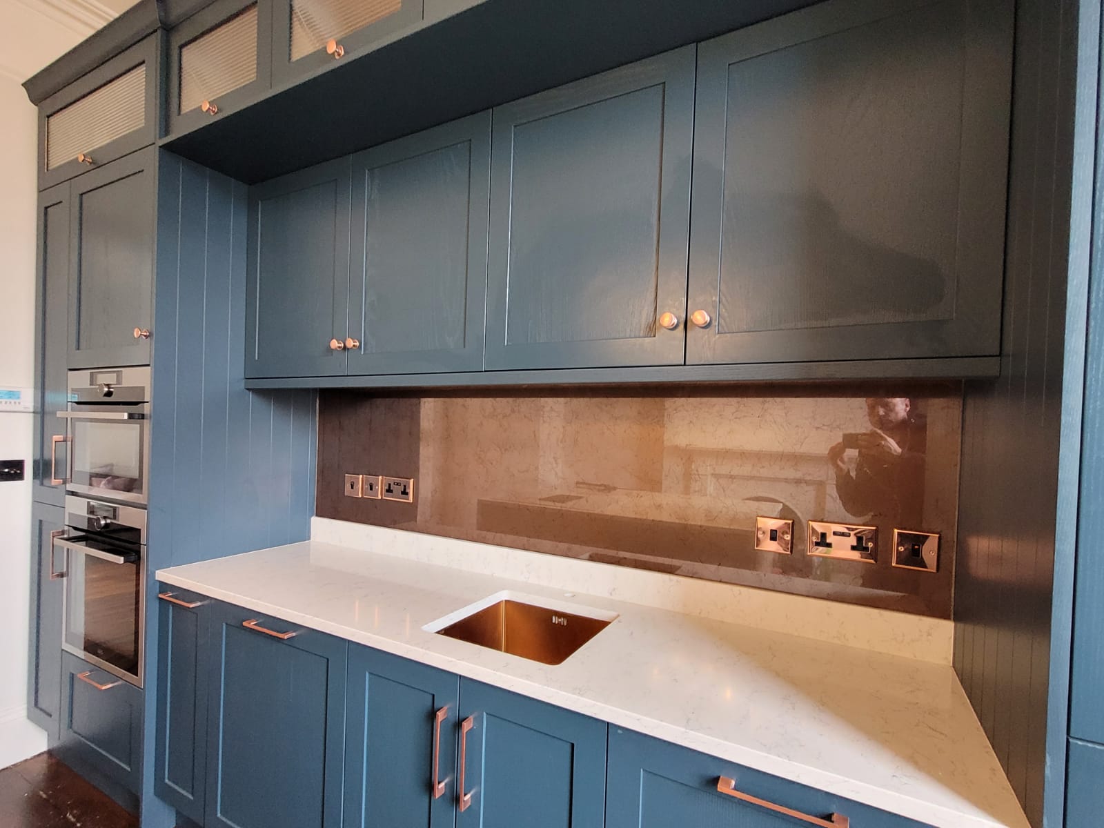 Античное стекло медь